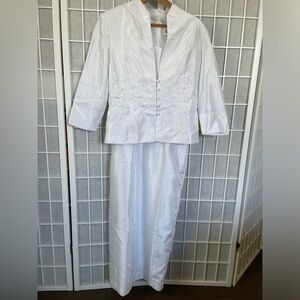 Jessica Howard Women’s Formal Dress Set, White, Size 10.